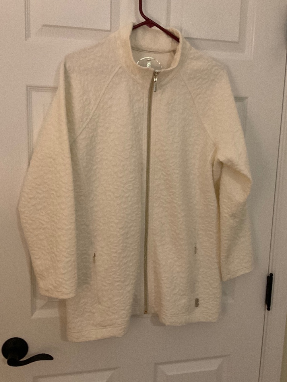 GORGEOUS TOMMY BAHAMA ARUBA LADIES JACKET. SIZE XL. LIKE NEW!! CREAM COLOR.